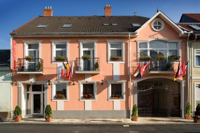 Hotel Isabell Gyor Győr Exterior foto