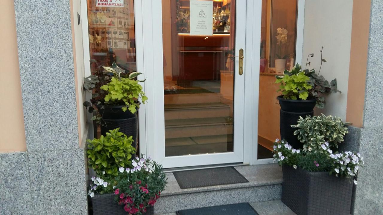 Hotel Isabell Gyor Győr Exterior foto