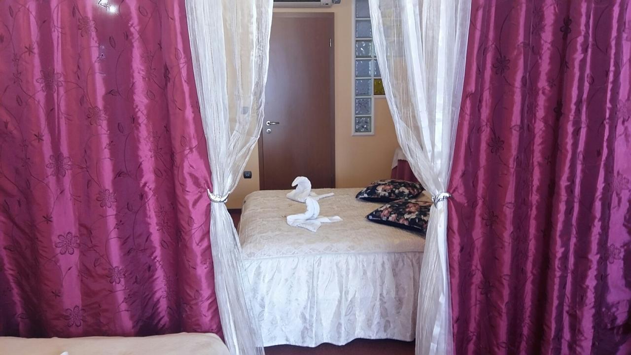 Hotel Isabell Gyor Győr Exterior foto